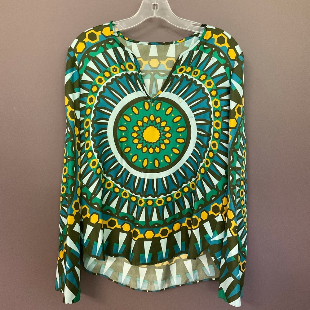 Fun long sleeved silk shirt